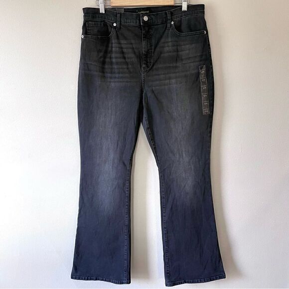 SOLD NOT AVAILABLE!! BANANA REPUBLIC High-Rise Bootcut Jean, Black, Size 18 - Picture 3 of 10